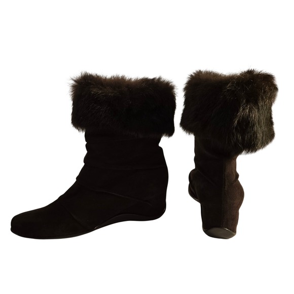 Aquatalia Chocolate Brown Suede Fur Trim Pull on Wedge Boots Women's Size 9 - Picture 3 of 10